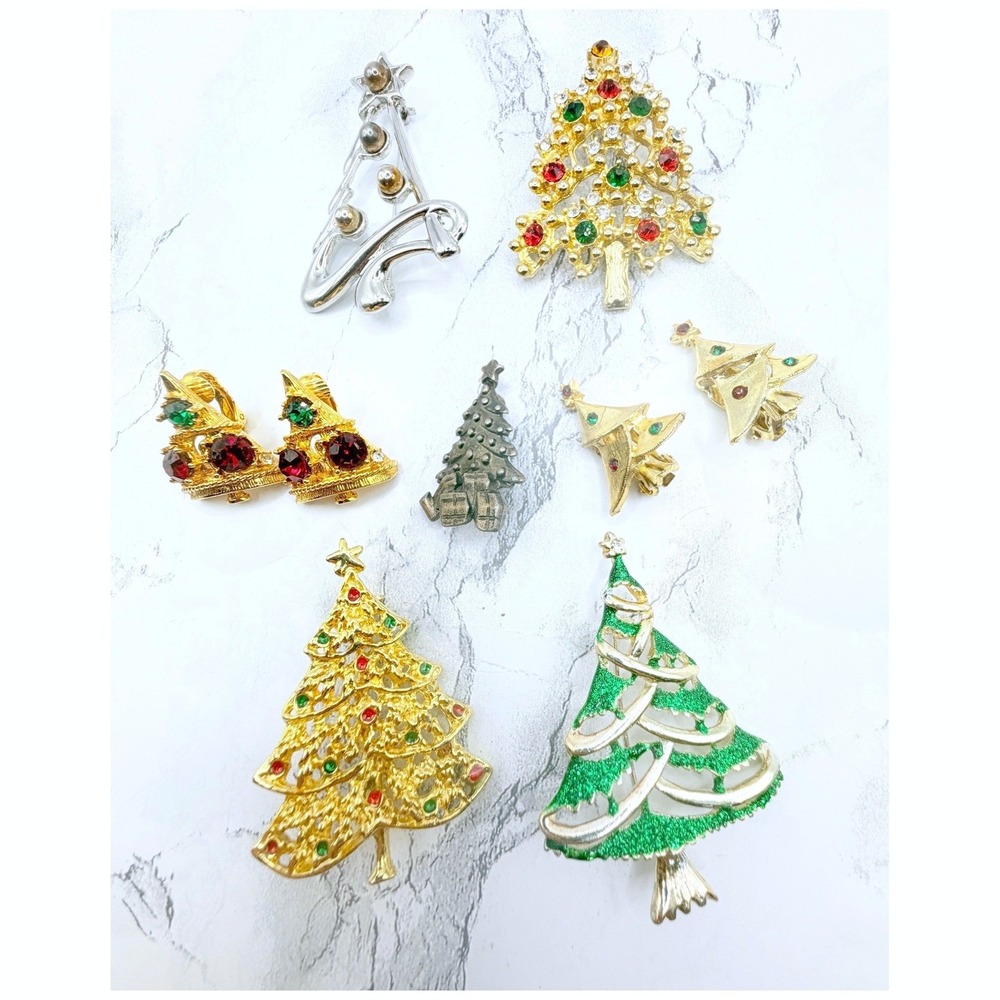Christmas Tree Jewelry Lot 5 Brooches 2 Pairs Clip On Earrings Rhinestone